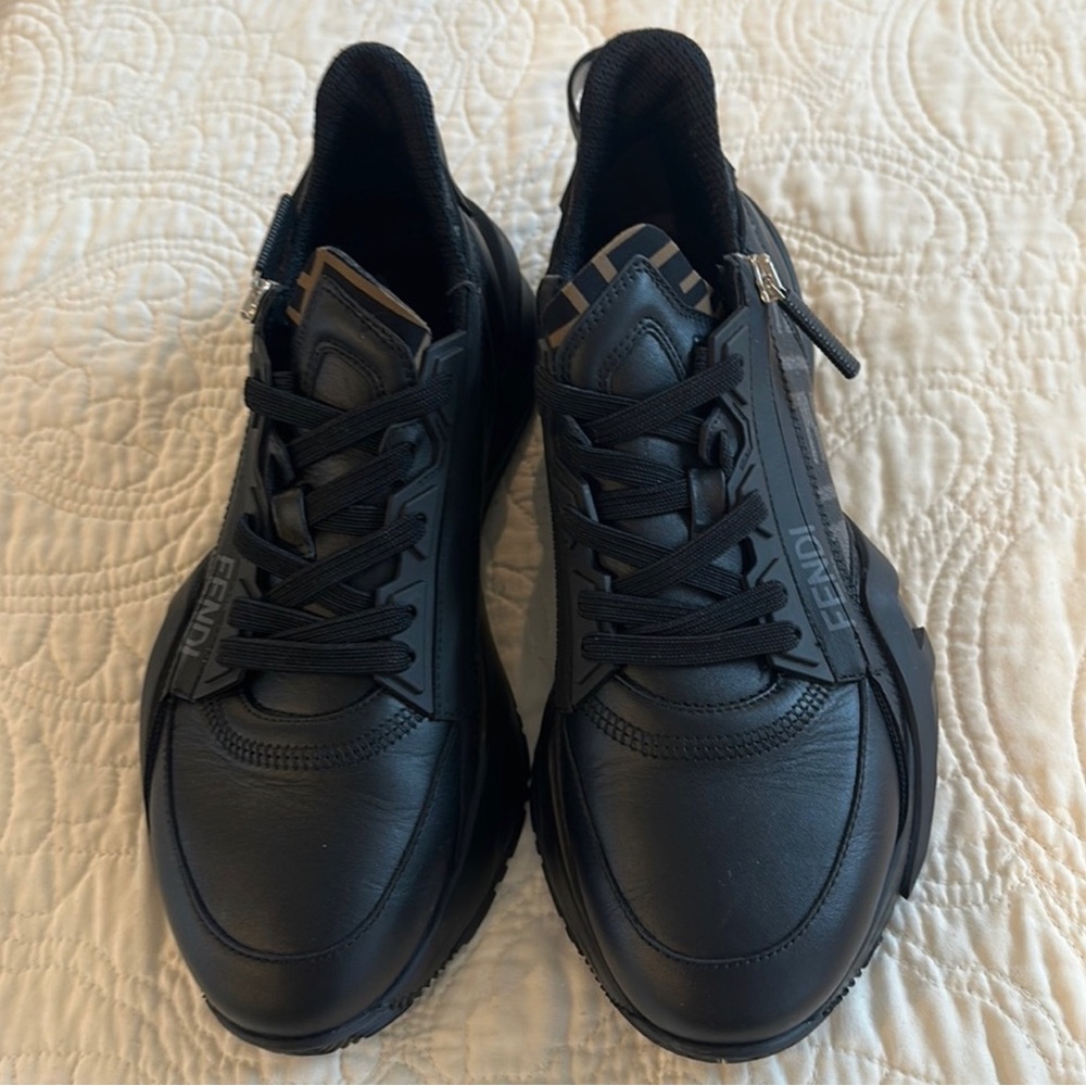 Fendi sneakers 10.5